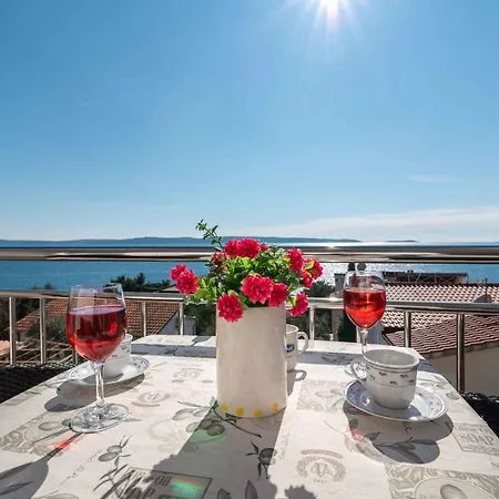 Okrug Gornji 8 Apartman *