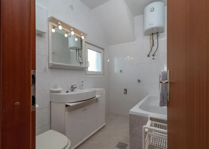 Okrug Gornji 8 Apartament